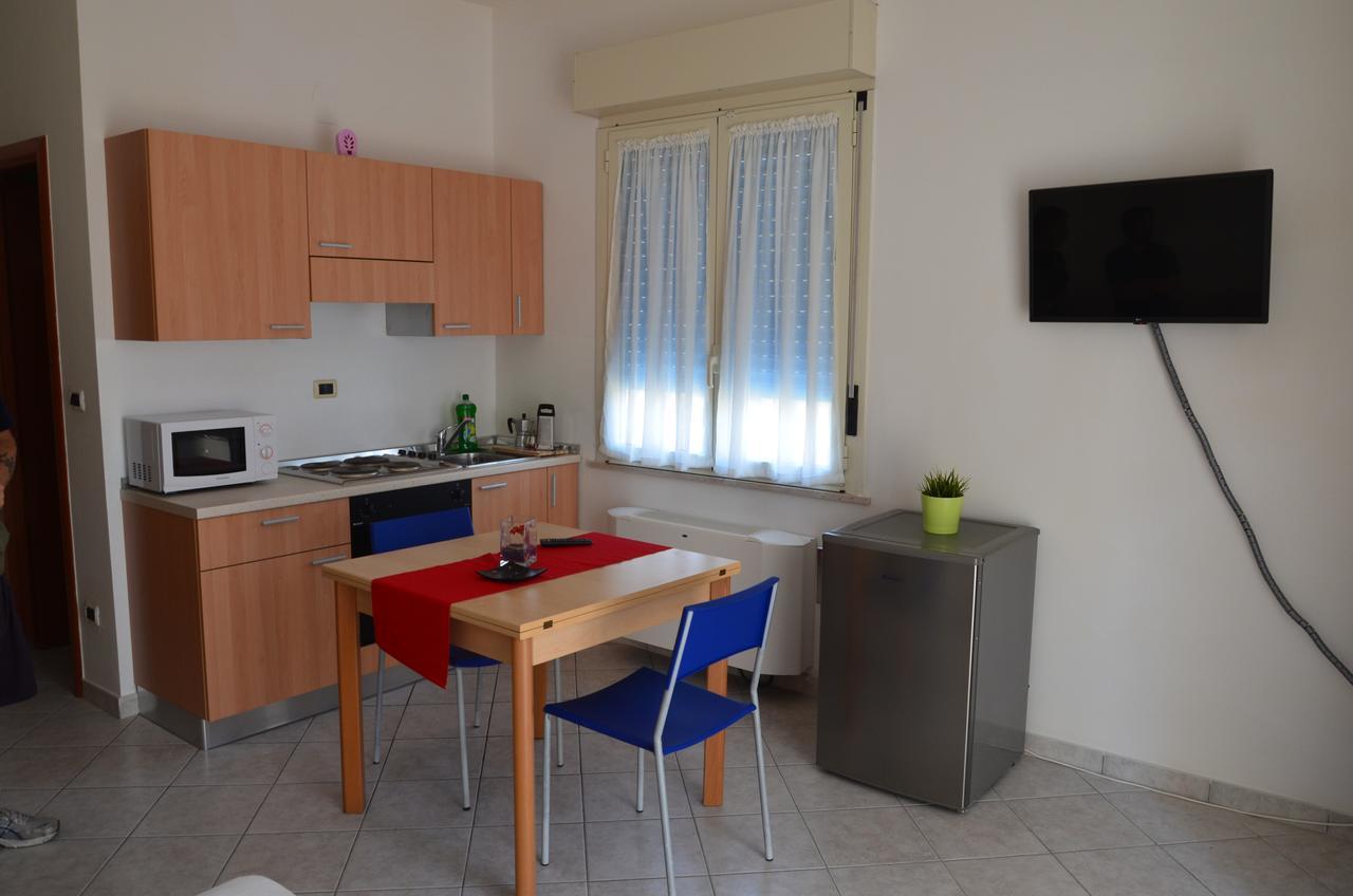 Residence Verbena Rimini Buitenkant foto